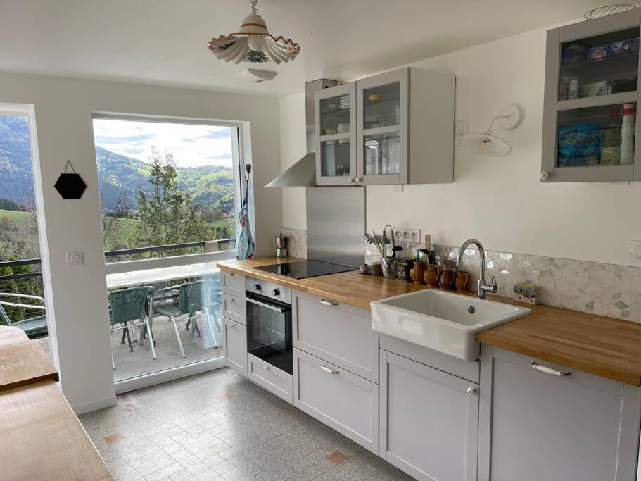 Magnifique Maison Renovee, 10Pers Rencurel Exterior photo